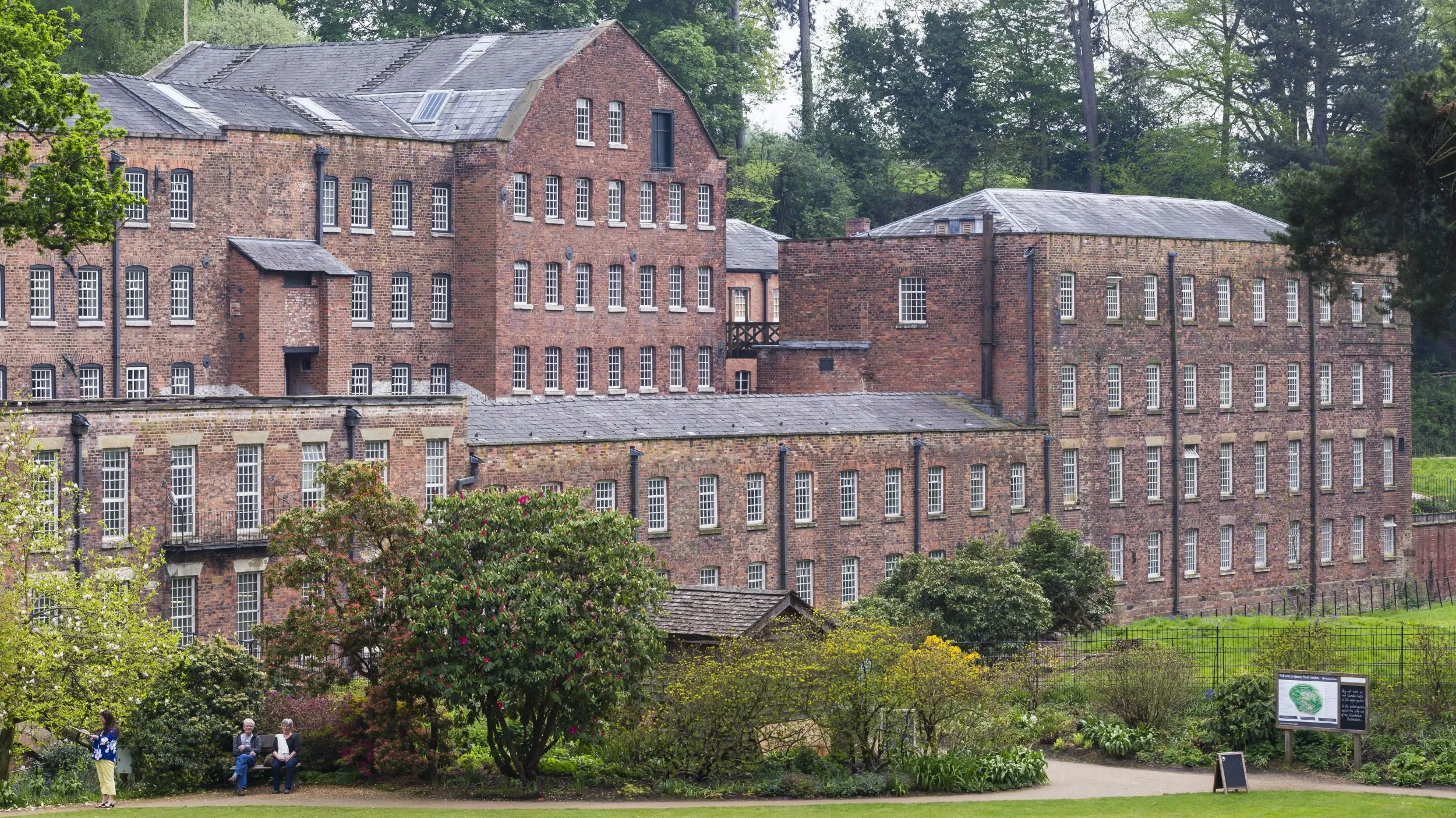 Baron Travel - Coach Trips from Prescot St Helens - Quarry Bank Mill